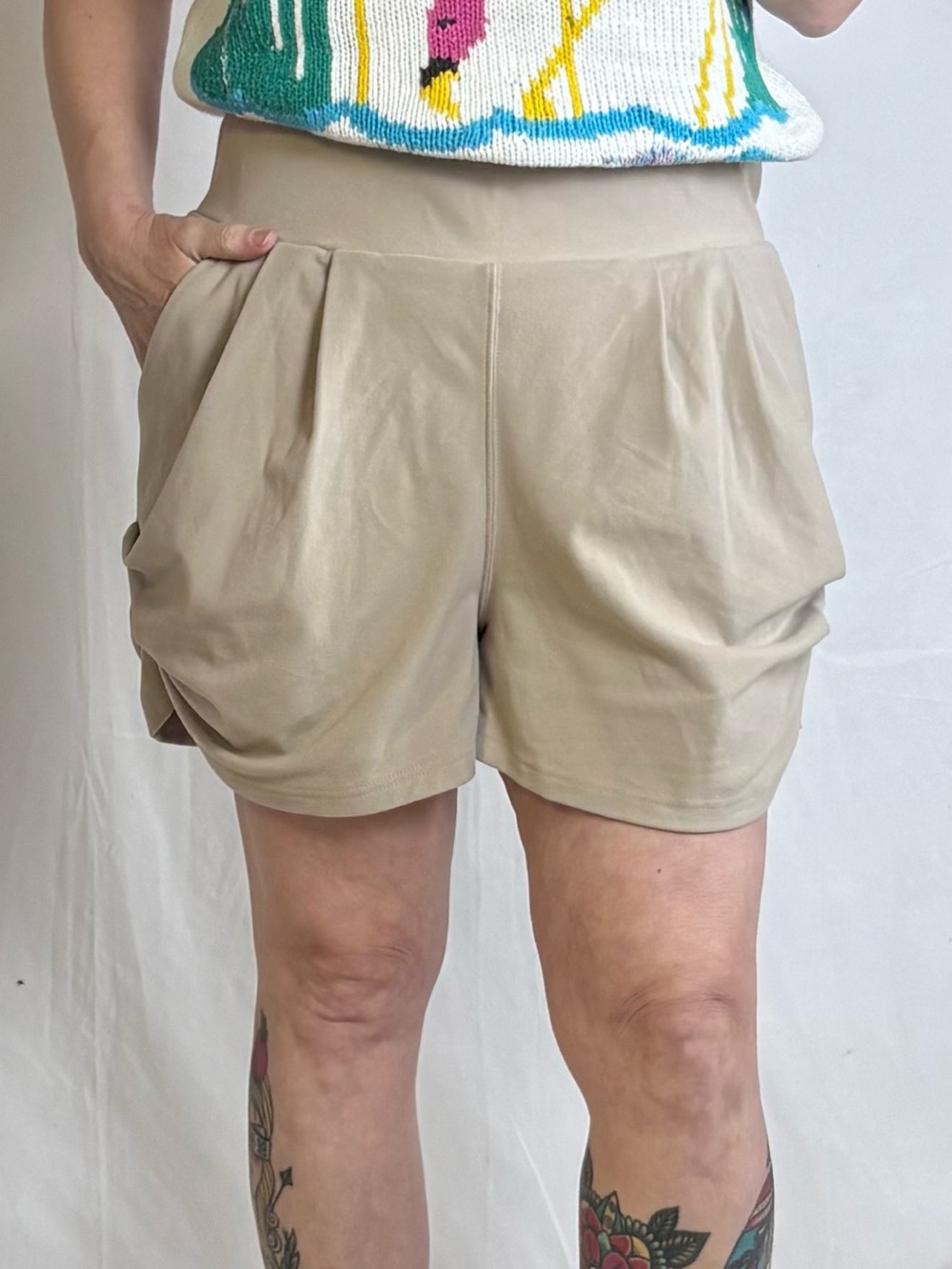 white birch Beige High-Waist Pleated Shorts
